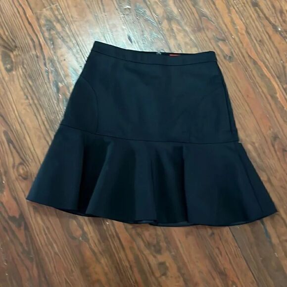Elle black flirty skirt Size 4 - Picture 1 of 3